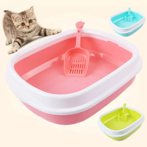 Litter box with Scoop